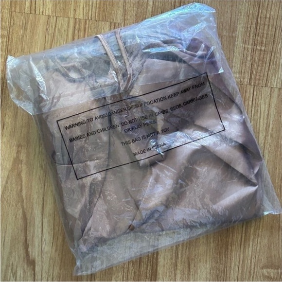 NWT SEALED Satin & Lace Nightgown SMALL - Picture 4 of 8